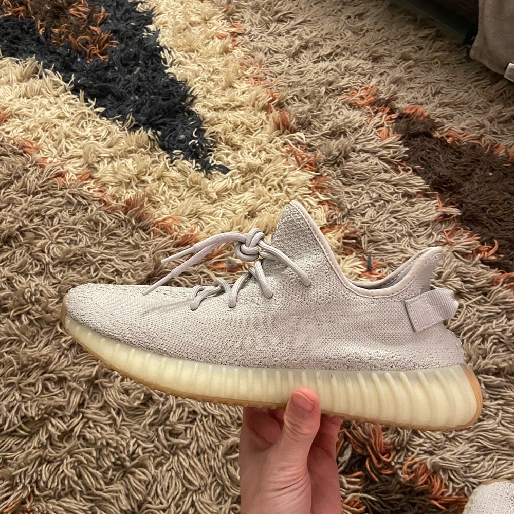 Lightly used Yeezy 350 v2 ‘Sesame’. Size 12(no box)